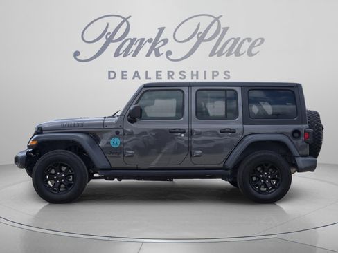 Used 2020 Jeep Wrangler Unlimited Sport AWD/4WD image 2