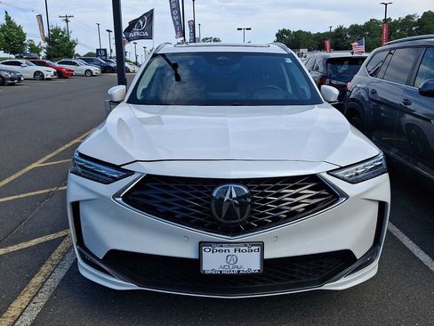 Used 2026 Acura MDX SH-AWD w/ Advance Package image 2