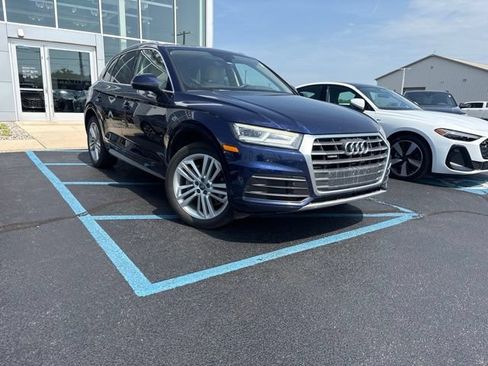 Used 2018 Audi Q5 Premium w/ Premium Plus Package AWD/4WD image 1