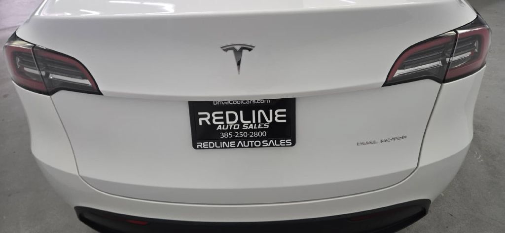 Used 2023 Tesla Model Y AWD image 6