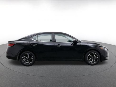 Used 2025 Nissan Sentra SV FWD image 10
