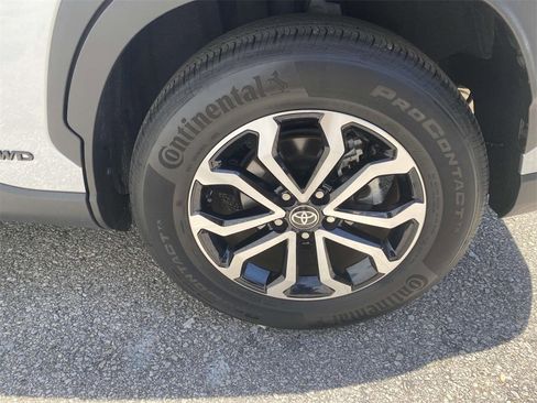 Used 2024 Toyota Corolla Cross S image 8