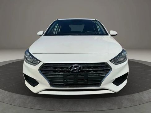 Used 2018 Hyundai Accent SE image 2