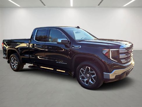 Used 2024 GMC Sierra 1500 SLE image 5