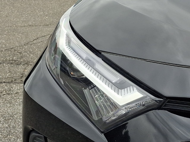 Used 2024 Toyota RAV4 LE AWD/4WD image 27