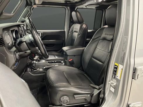 Used 2021 Jeep Wrangler Unlimited Sahara image 4