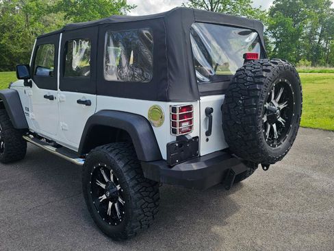 Used 2008 Jeep Wrangler Unlimited X AWD/4WD image 8