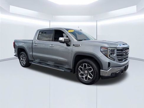 Used 2023 GMC Sierra 1500 SLT w/ SLT Premium Package AWD/4WD image 2