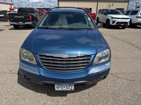 Used 2005 Chrysler Pacifica Touring AWD/4WD image 2