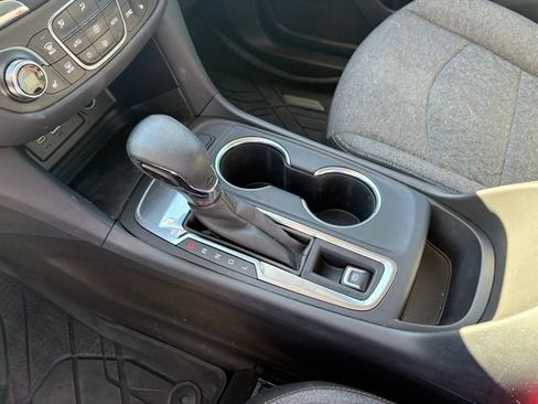 Used 2024 Chevrolet Equinox LT w/ LPO, Floor Liner Package image 21