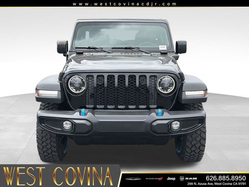 Used 2023 Jeep Wrangler Unlimited w/ 8.4" Radio Group AWD/4WD image 2