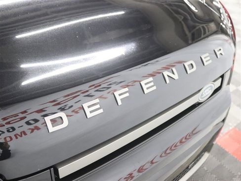 Used 2022 Land Rover Defender 110 X-Dynamic HSE image 10