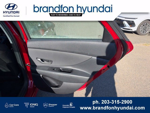 Used 2023 Hyundai Elantra SEL w/ Convenience Package FWD image 9