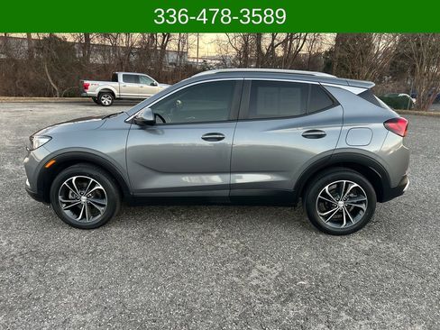 Used 2022 Buick Encore GX Select image 2