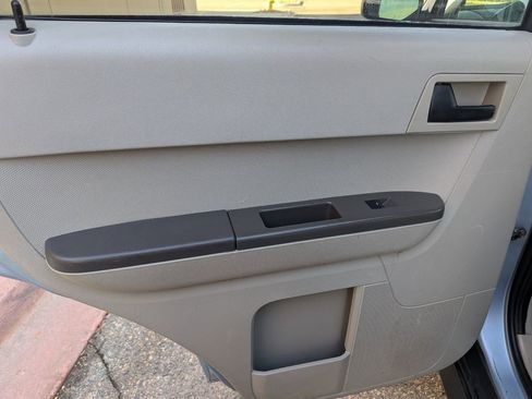 Used 2008 Ford Escape image 17