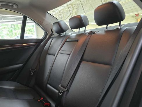 Used 2013 Mercedes-Benz C 300 4MATIC Sedan image 17