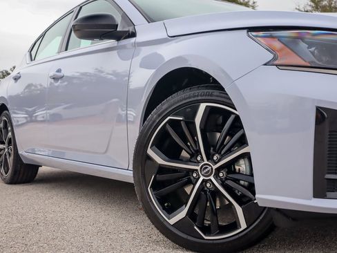 New 2025 Nissan Altima 2.5 SR w/ SR Premium Package image 2