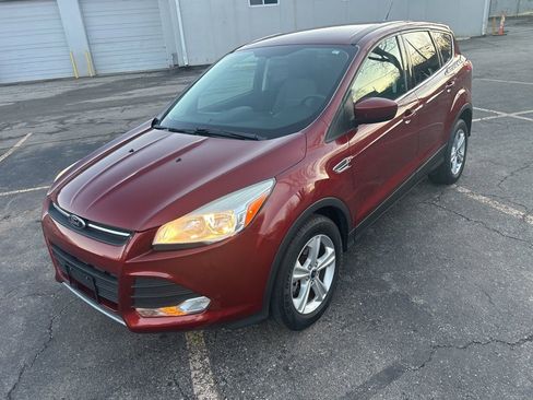 Used 2014 Ford Escape SE image 3