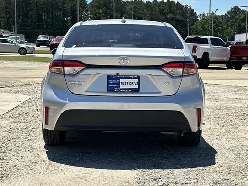 Used 2024 Toyota Corolla LE FWD image 7