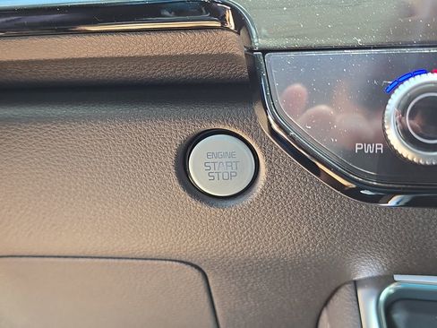 New 2026 Kia Carnival SX Prestige FWD image 30