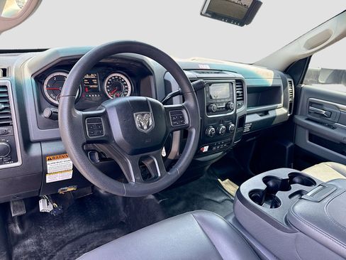 Used 2018 RAM 5500 Tradesman w/ Power & Remote Entry Group image 13