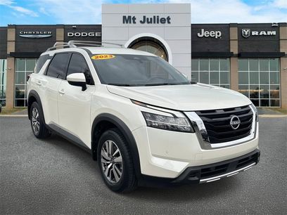 Used 2023 Nissan Pathfinder SL