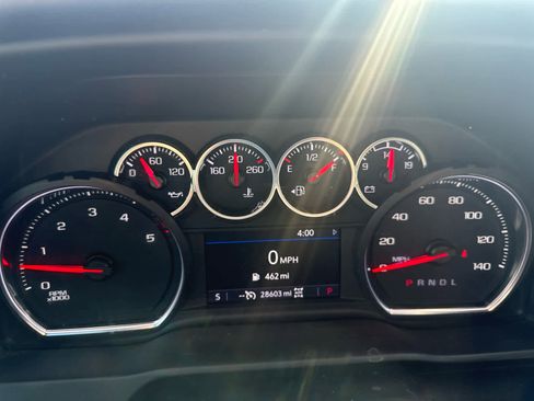 Used 2022 Chevrolet Silverado 2500 LT w/ Convenience Package image 8