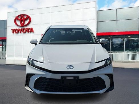 Certified 2025 Toyota Camry SE FWD image 13