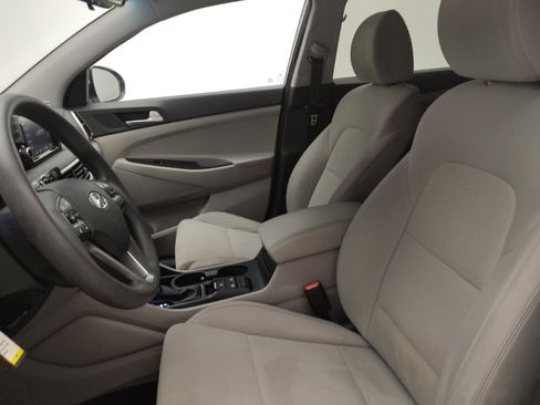 Used 2020 Hyundai Tucson Value FWD image 17