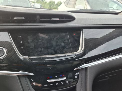 Used 2025 Cadillac XT6 Sport w/ Technology Package AWD/4WD image 10