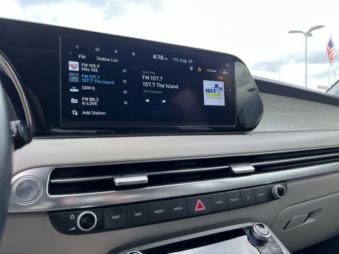 Used 2023 Hyundai Palisade Calligraphy image 13