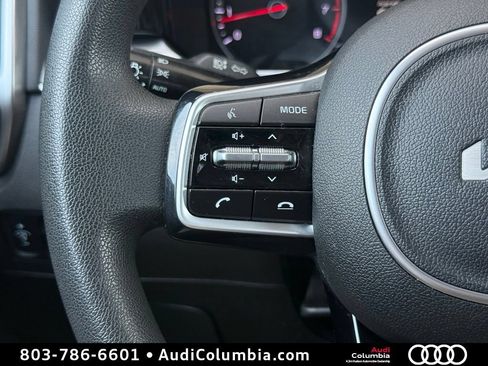 Used 2022 Kia Sorento LX FWD image 26
