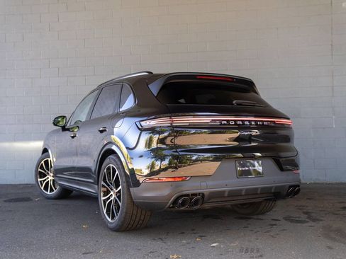 New 2026 Porsche Cayenne S AWD/4WD image 3