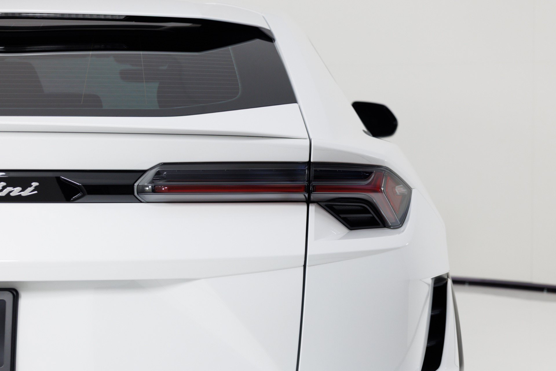 Used 2024 Lamborghini Urus S AWD/4WD image 85