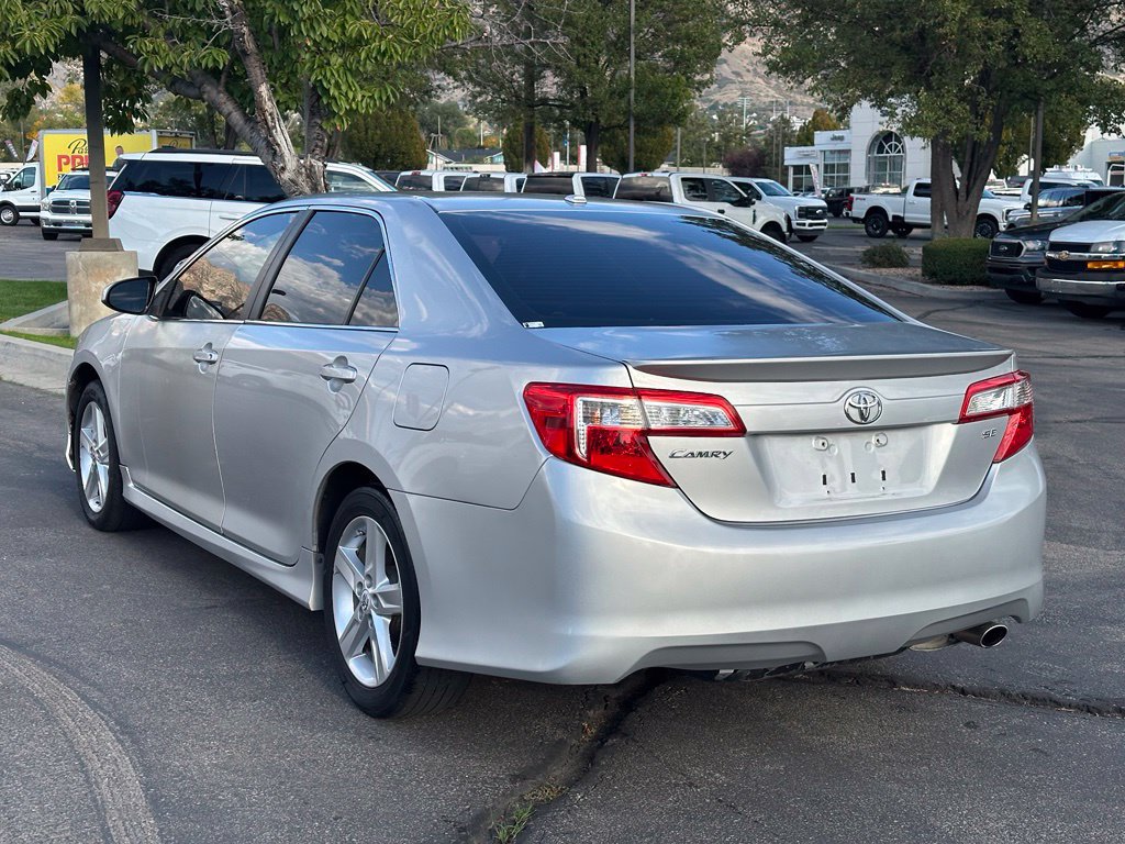 Used 2012 Toyota Camry SE FWD image 13