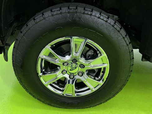 Used 2016 Ford F150 XLT w/ Equipment Group 302A Luxury AWD/4WD image 16