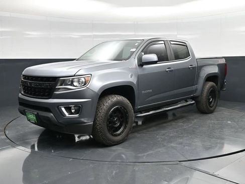 Used 2019 Chevrolet Colorado Z71 AWD/4WD image 5