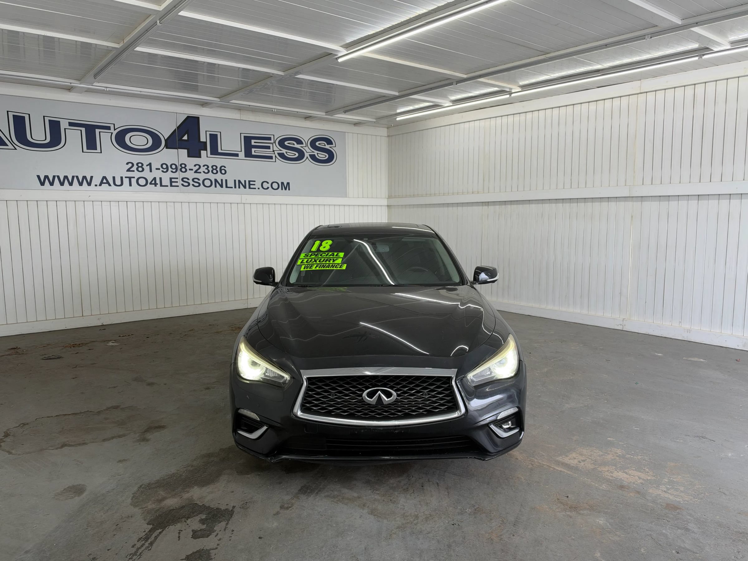 Used 2018 INFINITI Q50 Luxe w/ Essential Package (3.0T Luxe) RWD image 2