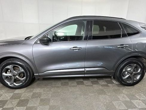 Used 2023 Ford Escape ST-Line AWD/4WD image 6