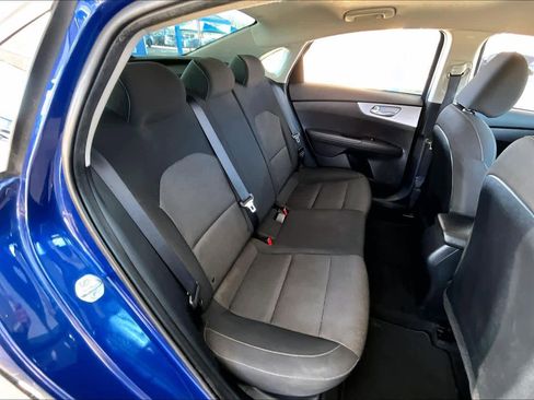 Used 2024 Kia Forte LXS w/ LXS Technology Package image 18