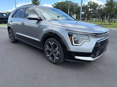 Used 2025 Kia Niro SX Touring