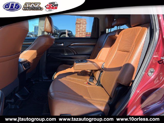 Used 2018 Toyota Highlander Limited w/ Protection Package #3 AWD/4WD image 18