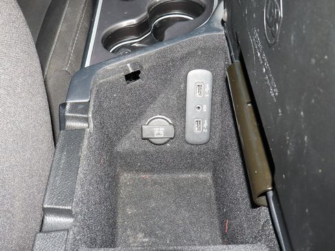 Used 2022 Dodge Challenger GT w/ Blacktop Package image 19