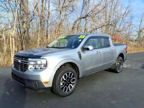 Used 2023 Ford Maverick Lariat w/ Lariat Luxury Package image 3