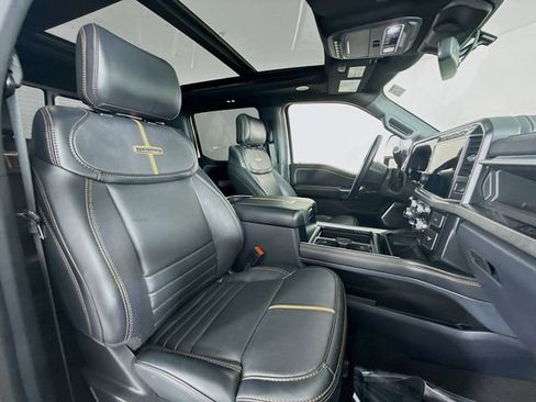 Used 2024 Ford F450 Platinum w/ FX4 Off-Road Package image 29