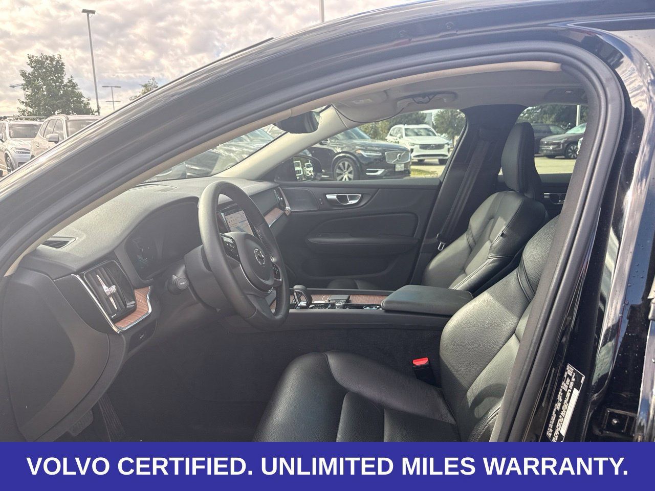 Used 2024 Volvo S60 B5 Plus FWD image 17