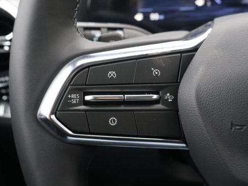 New 2026 Chevrolet Equinox LT w/ Convenience Package II FWD image 22