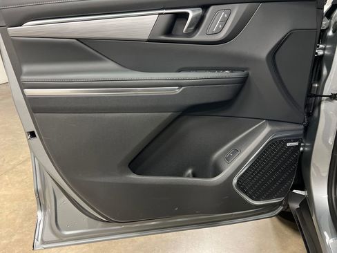 New 2026 Buick Enclave Preferred AWD/4WD image 15