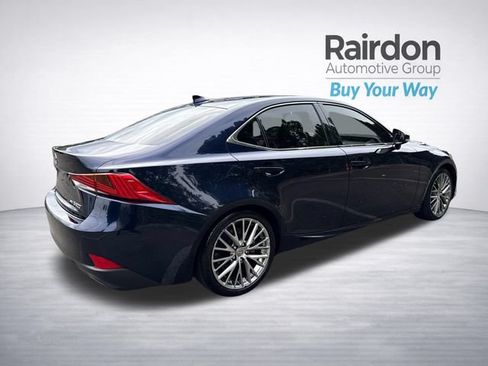 Used 2017 Lexus IS 300 AWD image 7