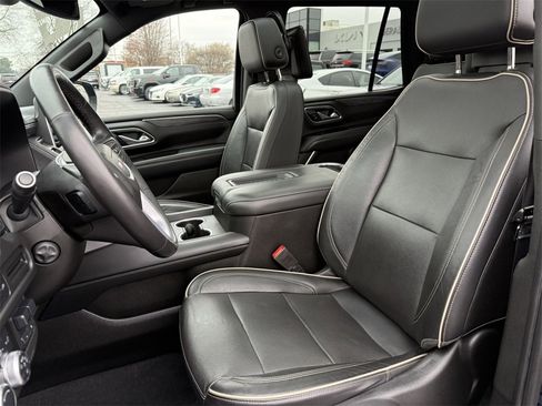 Used 2021 GMC Yukon SLT w/ SLT Luxury Plus Package image 17